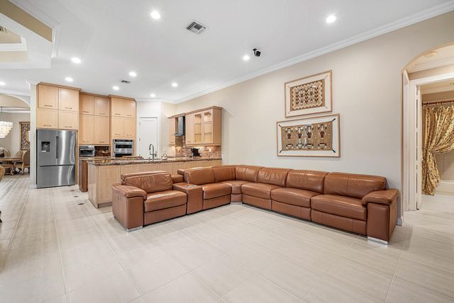 21374 Falls Ridge Way, Boca Raton, FL 33428