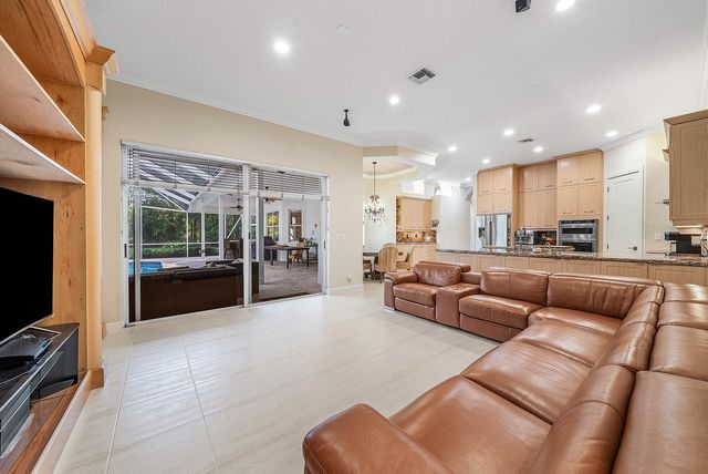 21374 Falls Ridge Way, Boca Raton, FL 33428