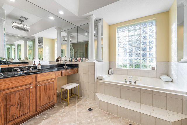 21374 Falls Ridge Way, Boca Raton, FL 33428