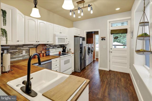 453 S STATE ST, Ephrata, PA 17522
