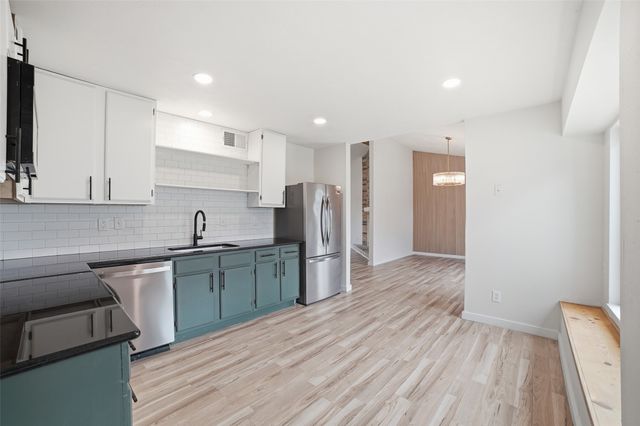 2929 Kingswood Drive, Garland, TX 75040