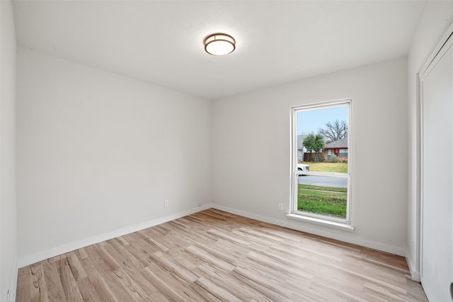 2929 Kingswood Drive, Garland, TX 75040