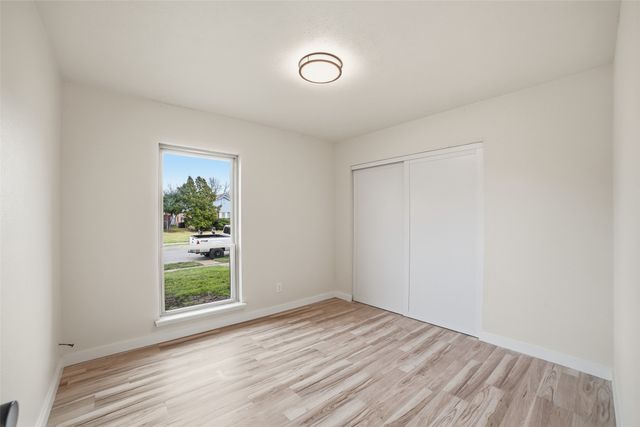 2929 Kingswood Drive, Garland, TX 75040