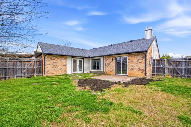 2929 Kingswood Drive, Garland, TX 75040