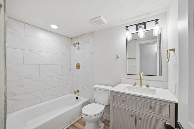 2929 Kingswood Drive, Garland, TX 75040