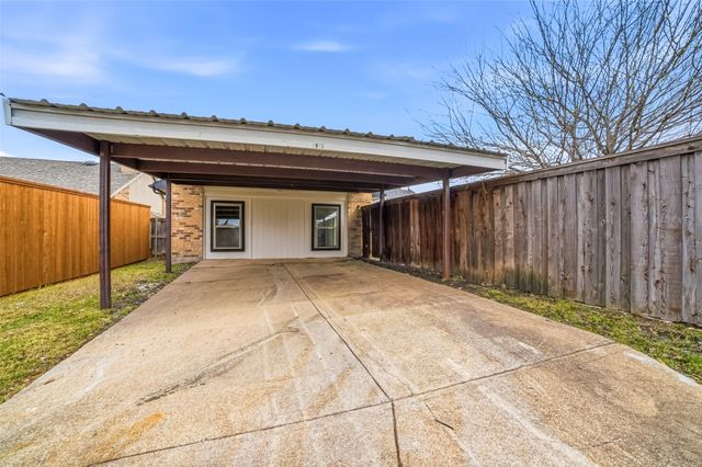 2929 Kingswood Drive, Garland, TX 75040