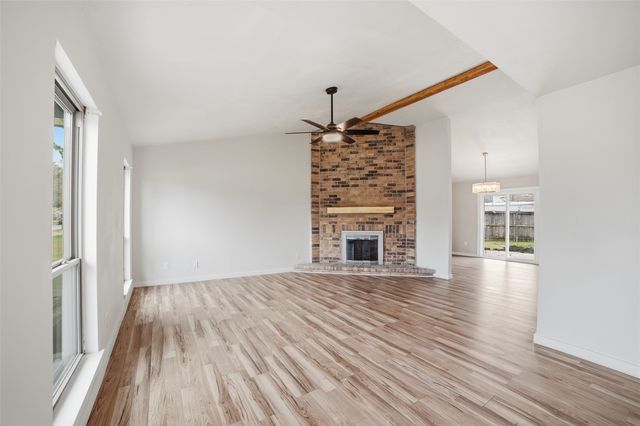 2929 Kingswood Drive, Garland, TX 75040