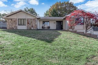4002 Summerfield Parkway, St Charles, MO 63304
