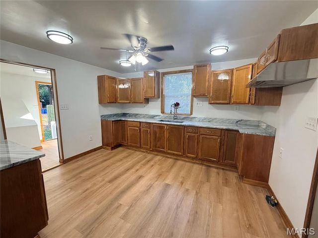 2228 State Street, Granite City, IL 62040