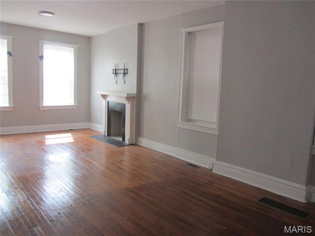 4659 Tennessee Avenue, St Louis, MO 63111