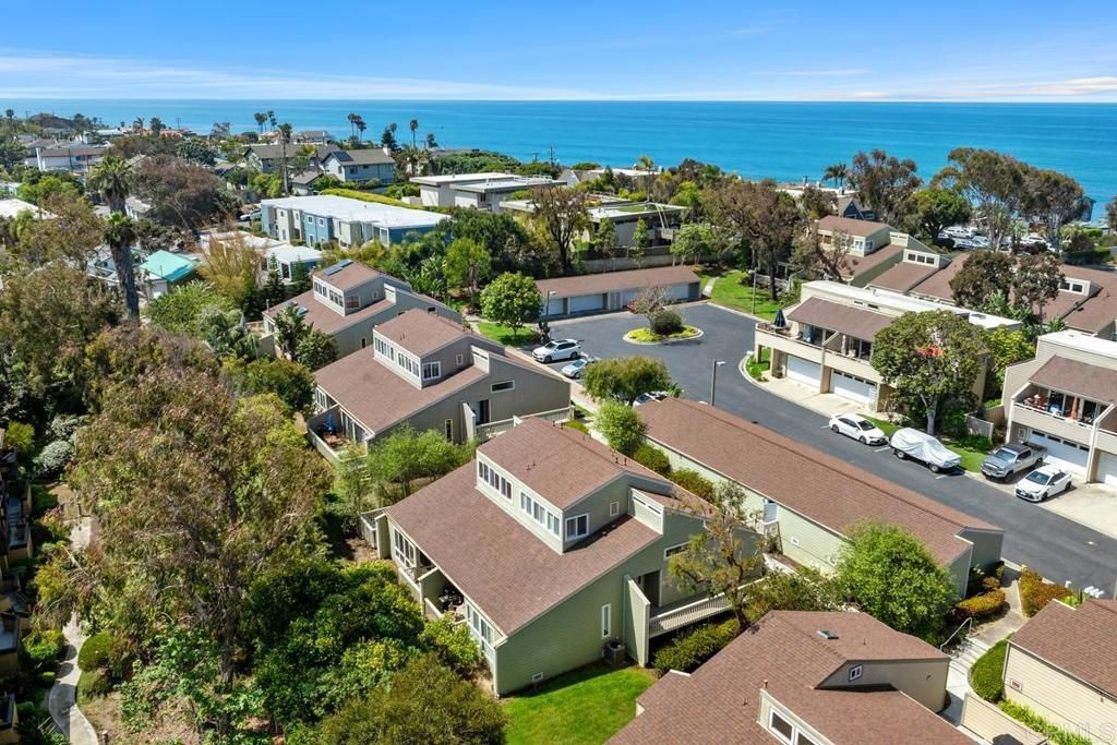 1715 Kennington Road, Encinitas, CA 92024