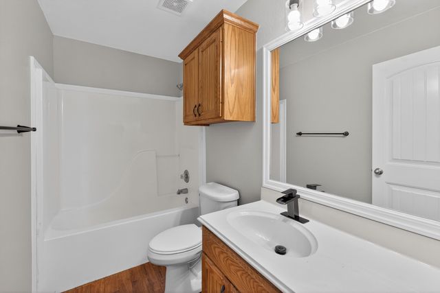 433 English Lane, Longview, TX 75605