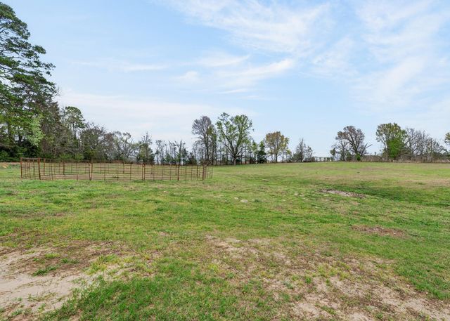 433 English Lane, Longview, TX 75605