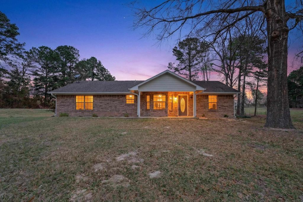 433 English Lane, Longview, TX 75605