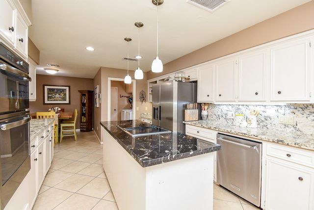 3830 E Creek Club Drive, Missouri City, TX 77459