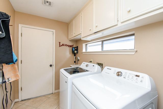 3830 E Creek Club Drive, Missouri City, TX 77459