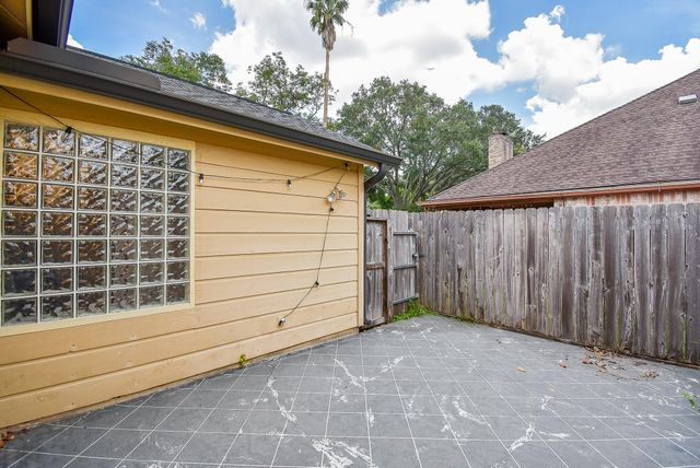 3830 E Creek Club Drive, Missouri City, TX 77459