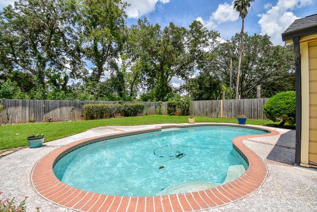 3830 E Creek Club Drive, Missouri City, TX 77459