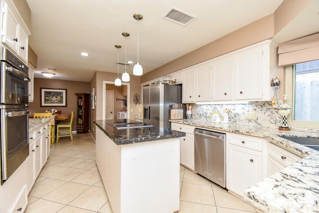 3830 E Creek Club Drive, Missouri City, TX 77459