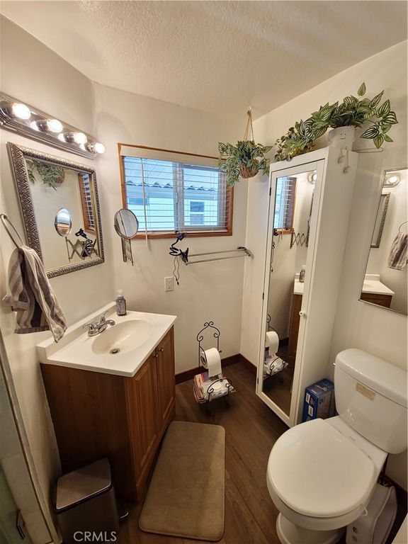 Image 13 of property listing at 8100 FOOTHILL BLVD 79, Sunland, CA 91040