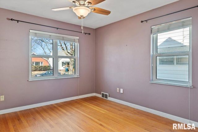 2104 N 6TH Street, Springfield, IL 62702