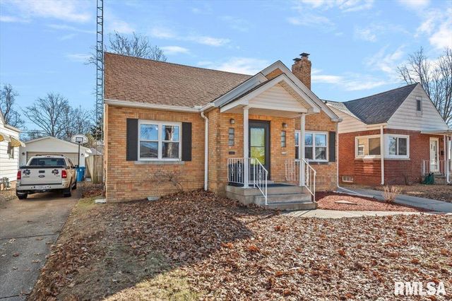 2104 N 6TH Street, Springfield, IL 62702