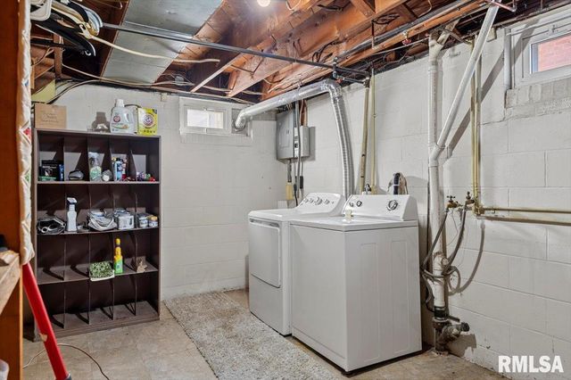 2104 N 6TH Street, Springfield, IL 62702