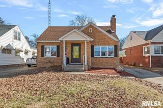 2104 N 6TH Street, Springfield, IL 62702