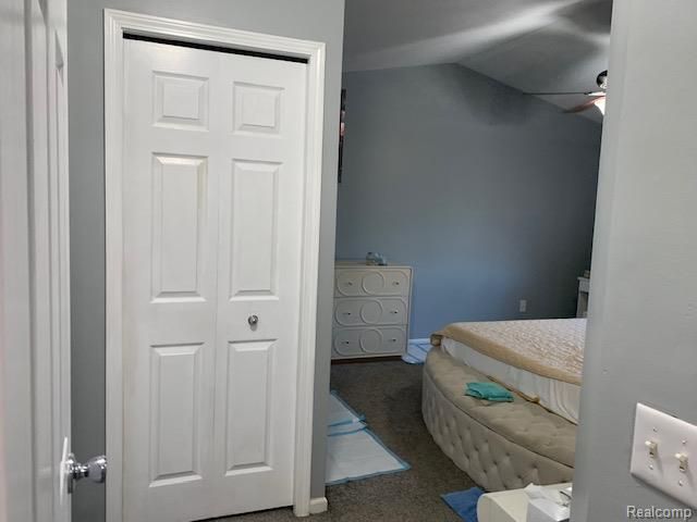 26654 Kirkway Circle, Trenton, MI 48183