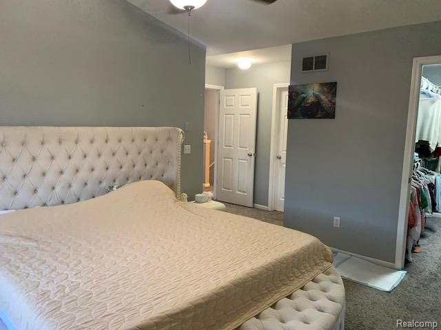 26654 Kirkway Circle, Trenton, MI 48183