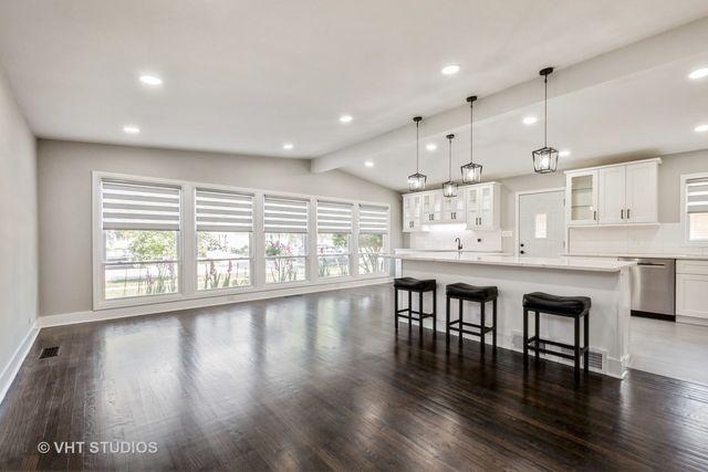 9314 Marmora Avenue, Morton Grove, IL 60053