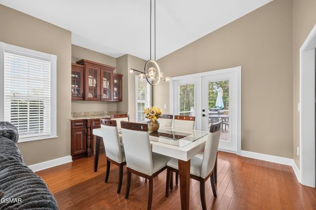 917 Crickett Drive, Dandridge, TN 37725