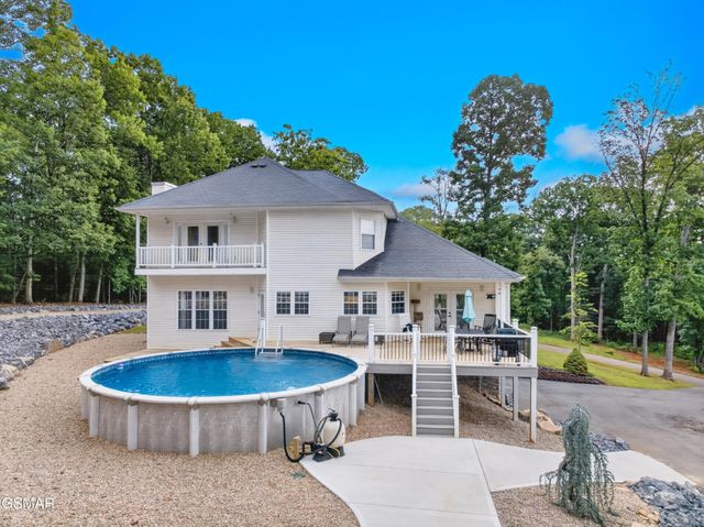 917 Crickett Drive, Dandridge, TN 37725