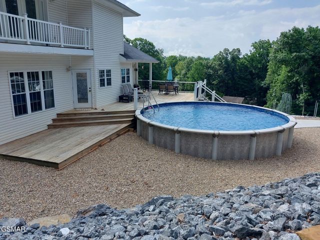 917 Crickett Drive, Dandridge, TN 37725