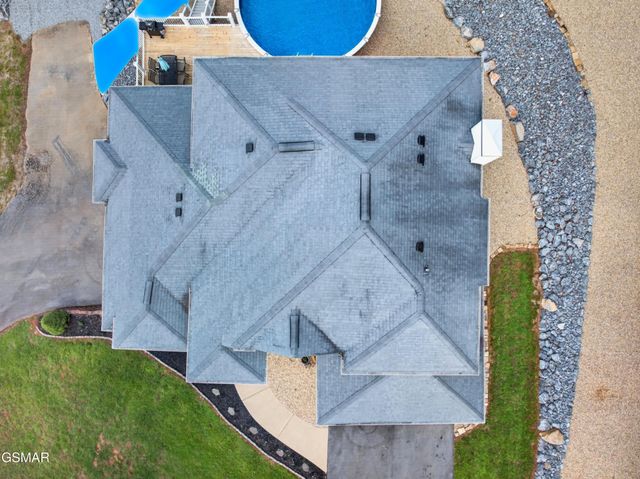 917 Crickett Drive, Dandridge, TN 37725