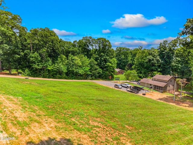 917 Crickett Drive, Dandridge, TN 37725