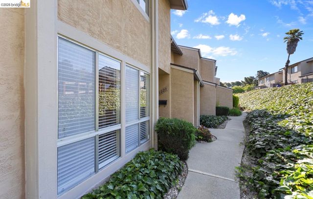 1223 Marionola Way, Pinole, CA 94564