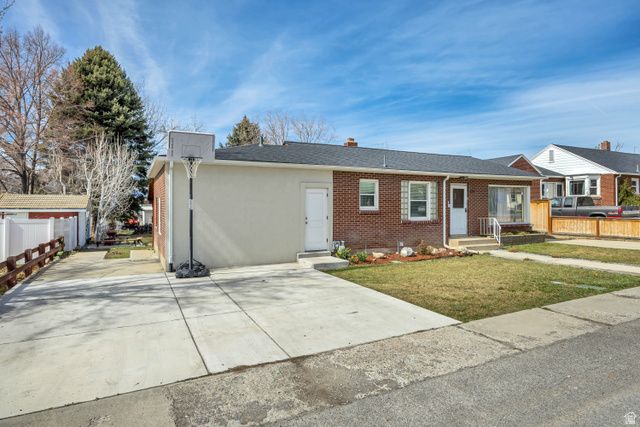 135 N MAIN ST, Pleasant Grove, UT 84062