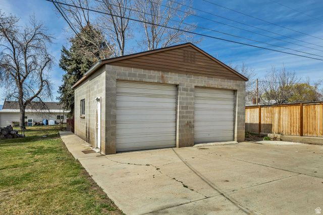 135 N MAIN ST, Pleasant Grove, UT 84062