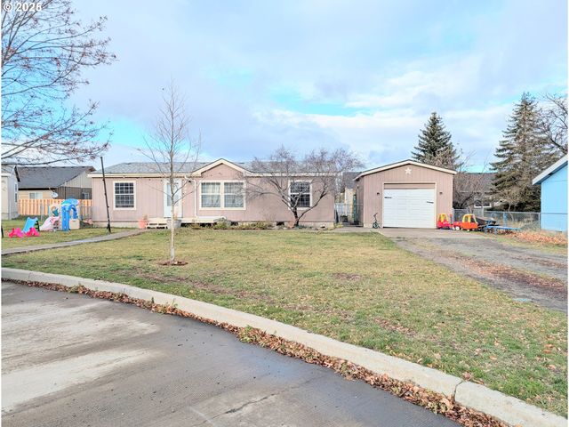 2209 TERRA LEA Ct, La Grande, OR 97850