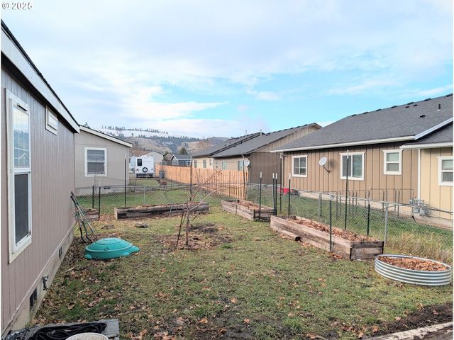 2209 TERRA LEA Ct, La Grande, OR 97850