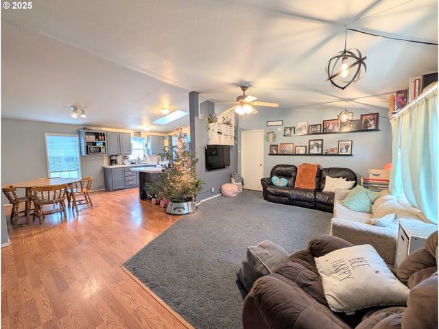 2209 TERRA LEA Ct, La Grande, OR 97850