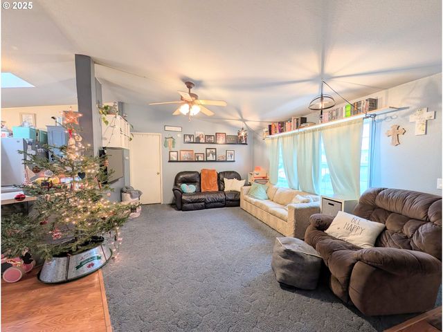 2209 TERRA LEA Ct, La Grande, OR 97850