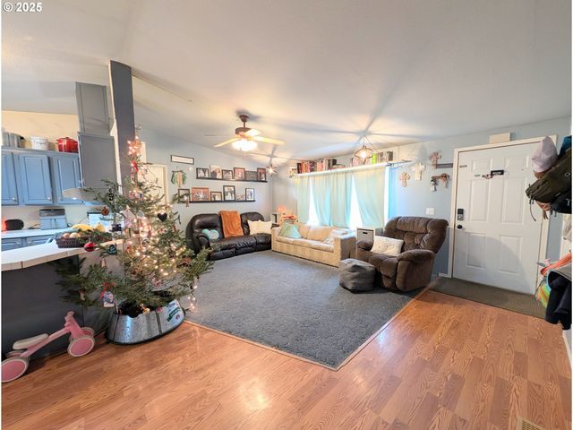 2209 TERRA LEA Ct, La Grande, OR 97850