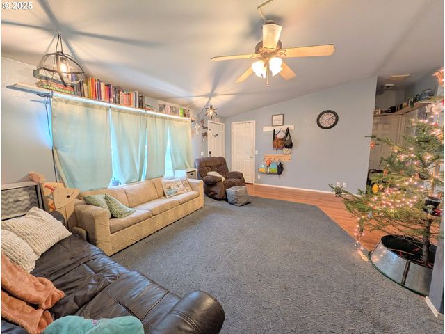 2209 TERRA LEA Ct, La Grande, OR 97850