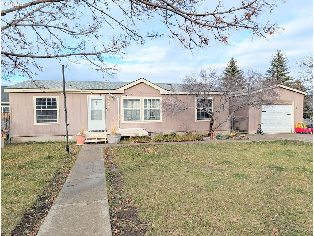 2209 TERRA LEA Ct, La Grande, OR 97850