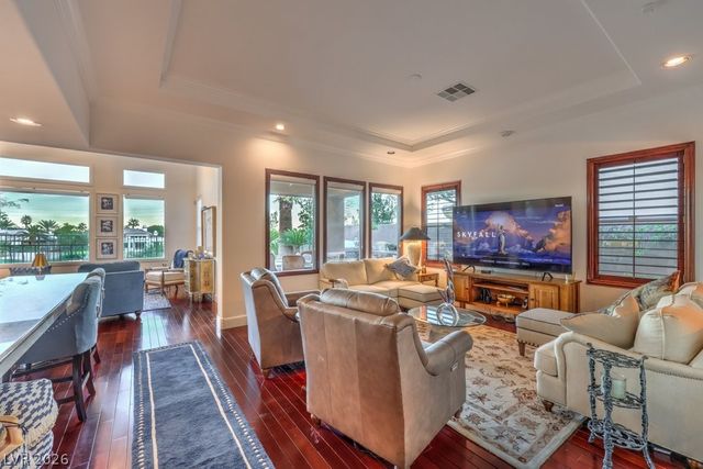 3298 Dove Run Creek Drive, Las Vegas, NV 89135