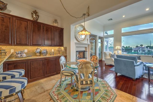 3298 Dove Run Creek Drive, Las Vegas, NV 89135