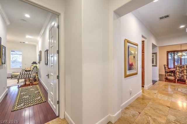 3298 Dove Run Creek Drive, Las Vegas, NV 89135