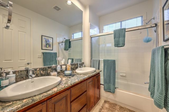3298 Dove Run Creek Drive, Las Vegas, NV 89135